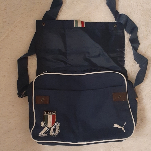 Puma - Picture 2 of 3